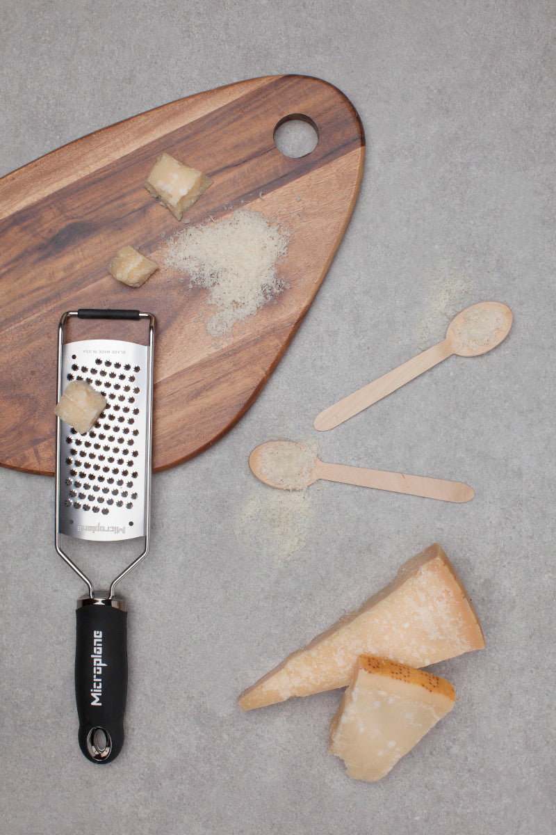 Microplane Gourmet Serie Reibe Sternenklinge 31,2 cm Lifestyle 2