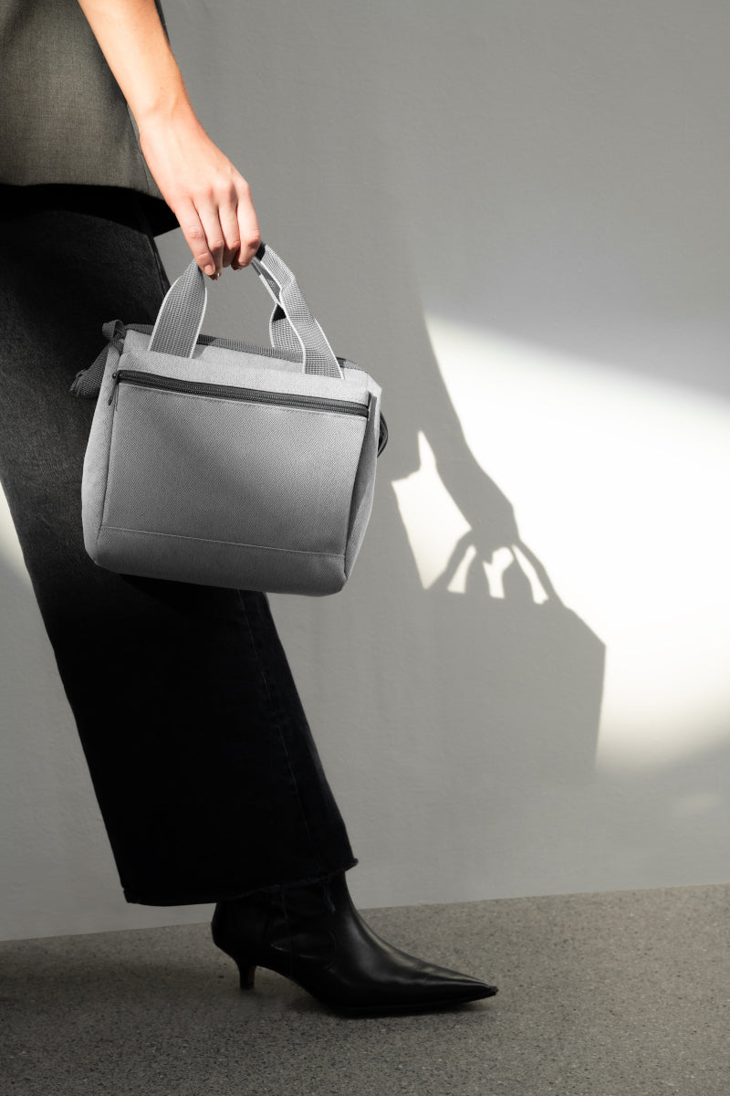 reisenthel allrounder cross herringbone grey Lifestyle 2