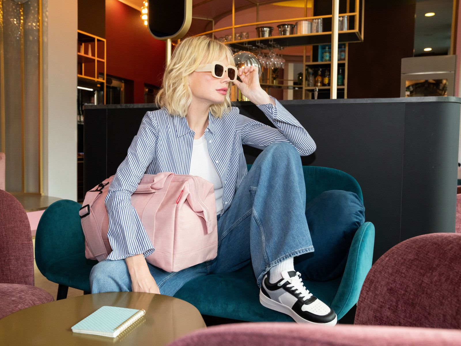 reisenthel allrounder M twist blush Lifestyle 2