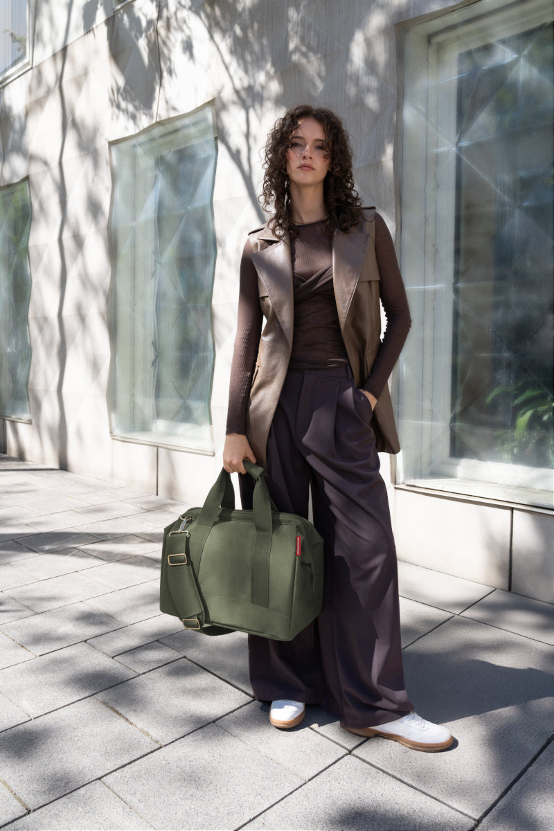 reisenthel allrounder M forest gold Lifestyle 2