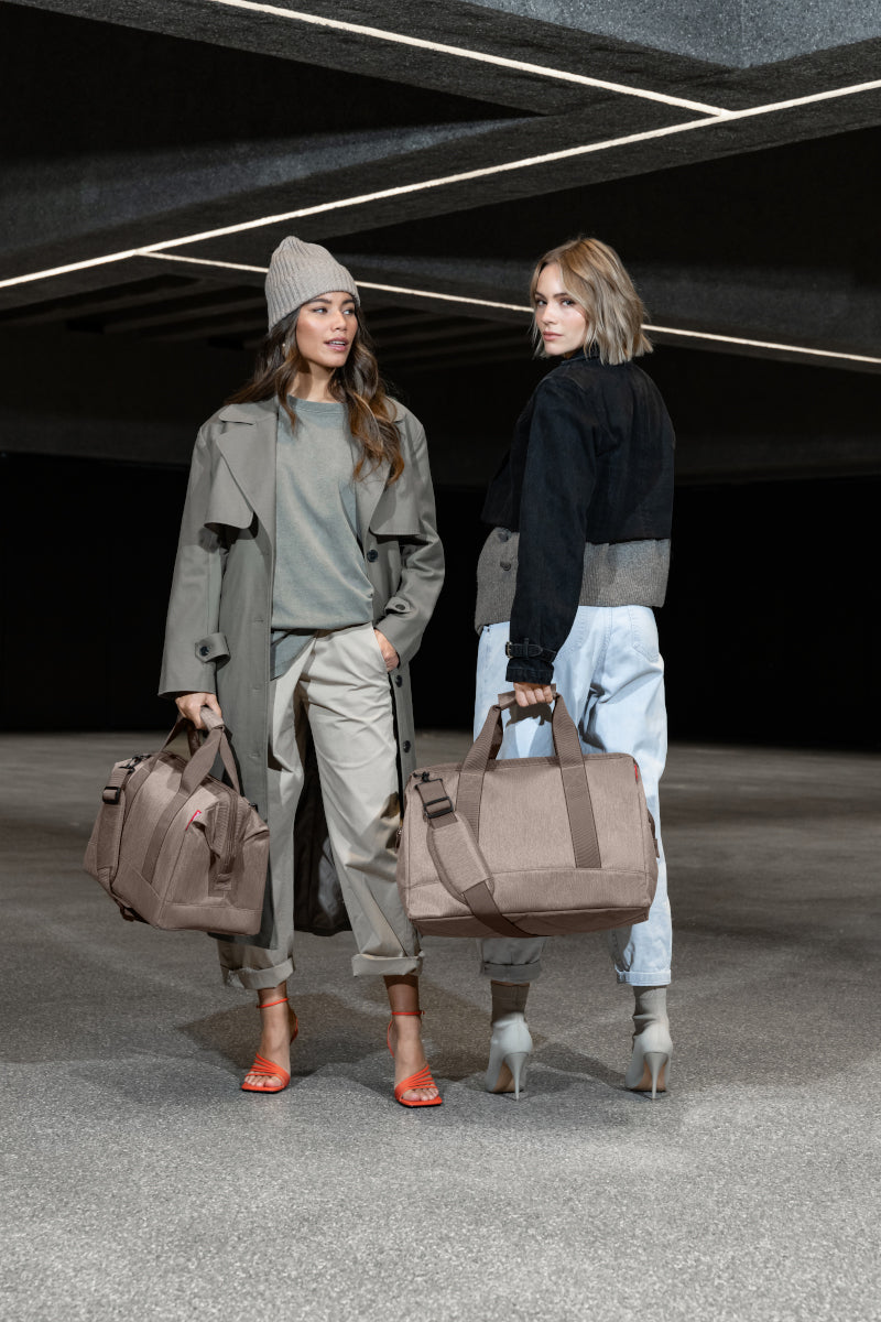 reisenthel allrounder M herringbone mokka Lifestyle 1