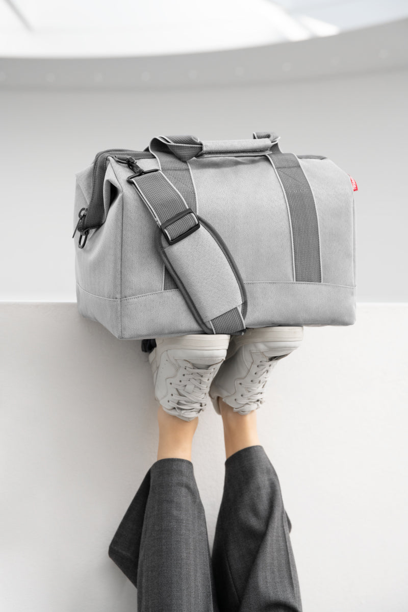 reisenthel allrounder M herringbone grey Lifestyle 2