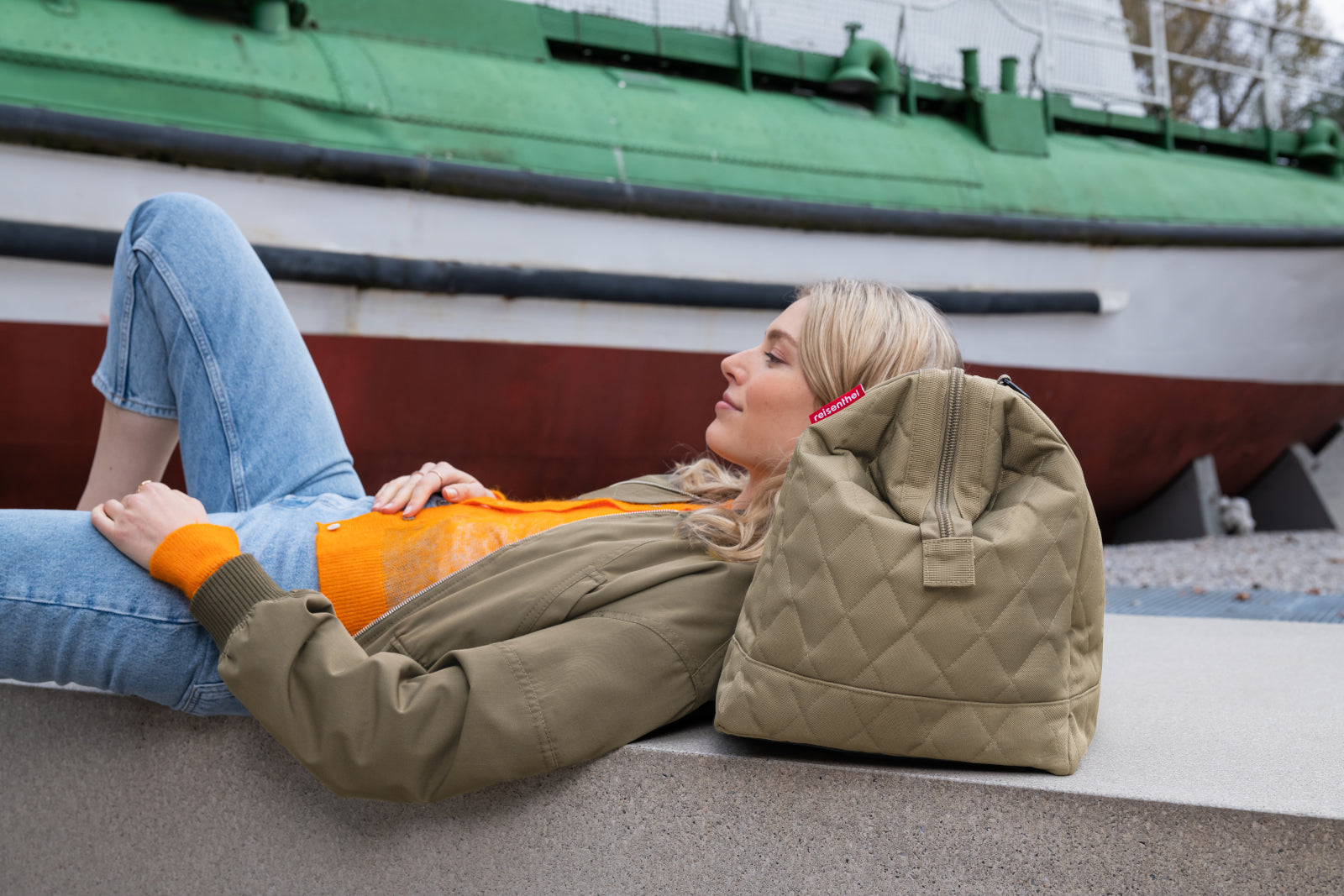 reisenthel allrounder L rhombus olive Lifestyle 2