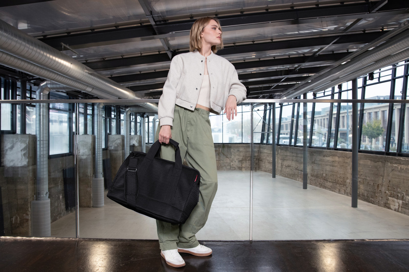 reisenthel allrounder L mesh black Lifestyle 3