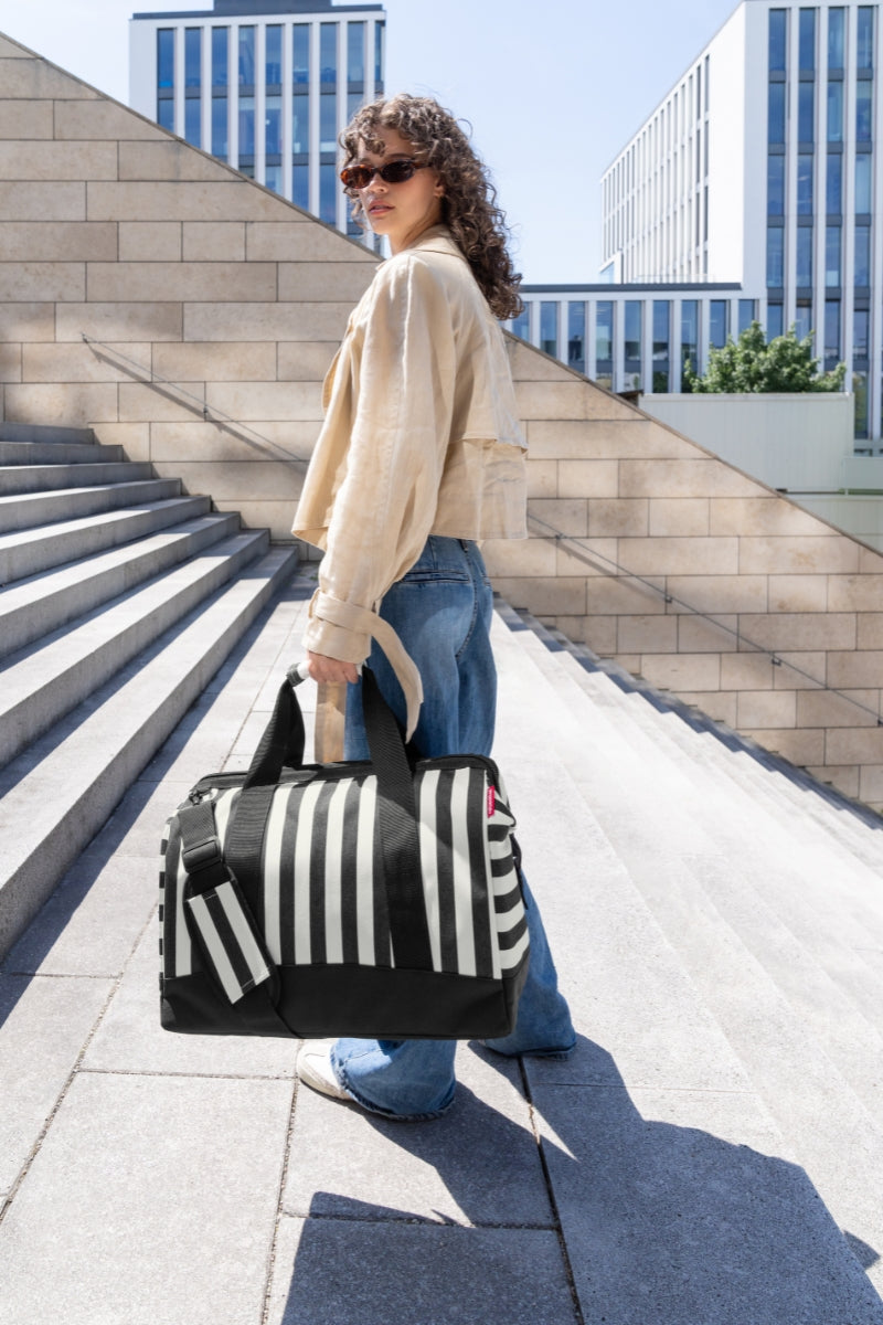 reisenthel allrounder L summerstripes black Lifestyle 5