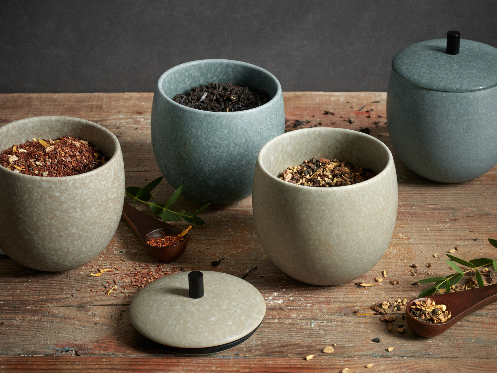 ASA Selection nesuto Teedose bonsai grün 0,4l Lifestyle1