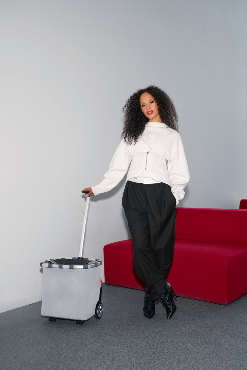 reisenthel carrycruiser herringbone grey Lifestyle 1