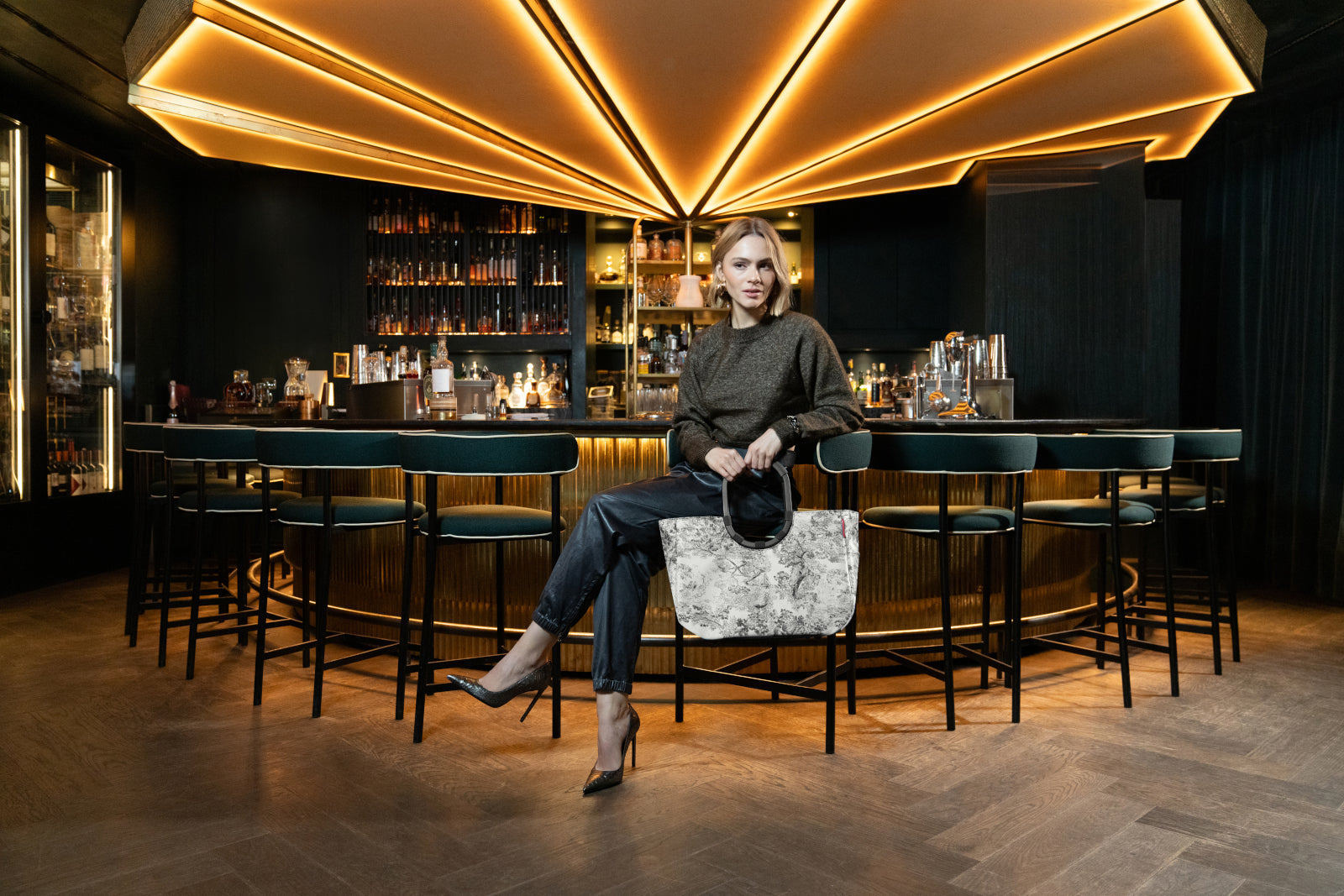 reisenthel loopshopper L jacquard grey Lifestyle 1