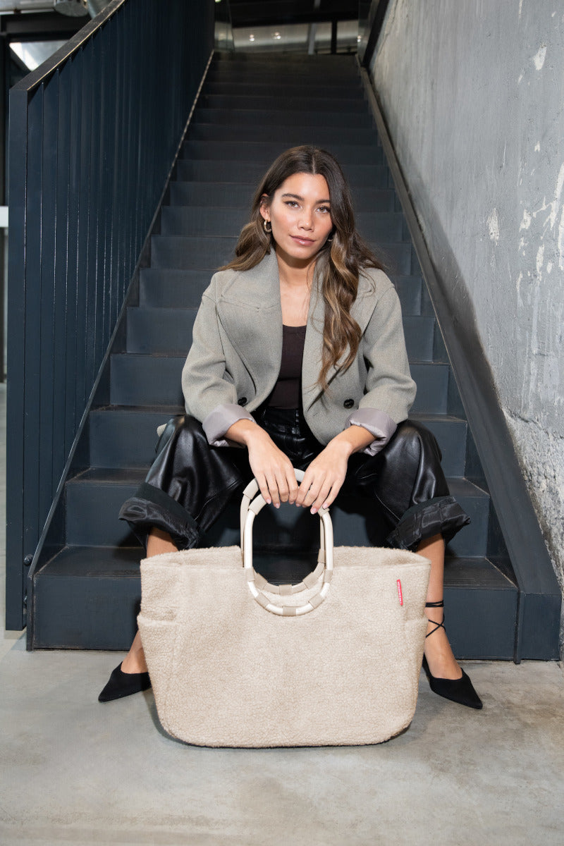 reisenthel loopshopper L teddy sand Lifestyle 6