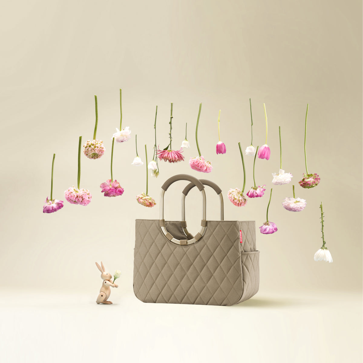 reisenthel loopshopper L frame rhombus olive Lifestyle 1