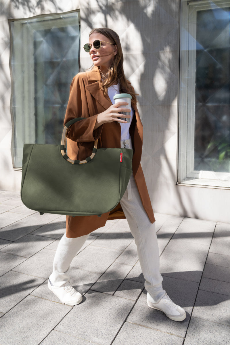 reisenthel loopshopper L forest gold Lifestyle 2