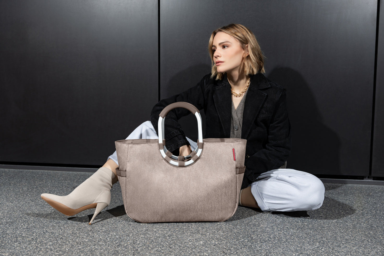 reisenthel loopshopper L herringbone mokka Lifestyle 5