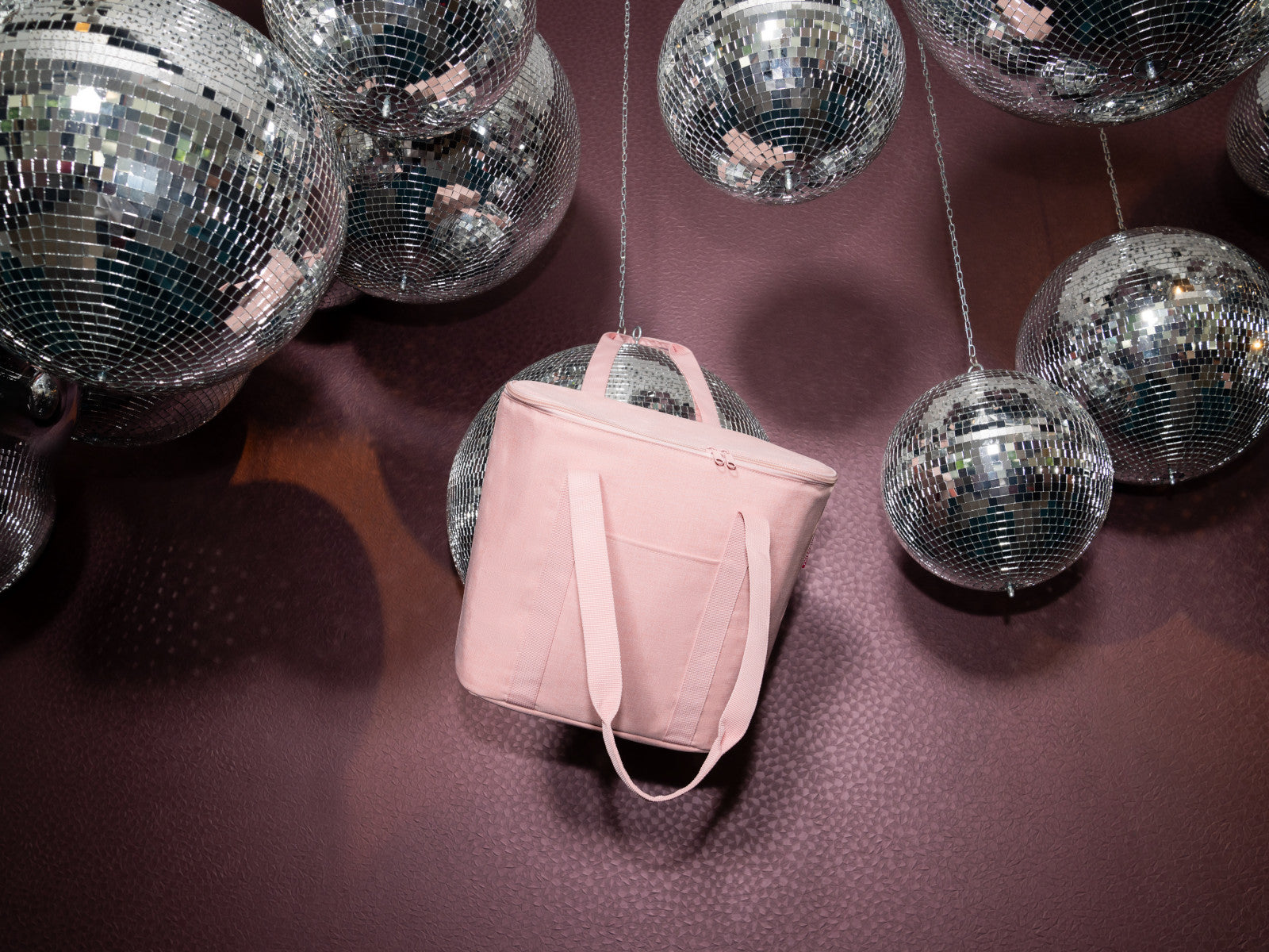 reisenthel thermoshopper twist blush Lifestyle 1