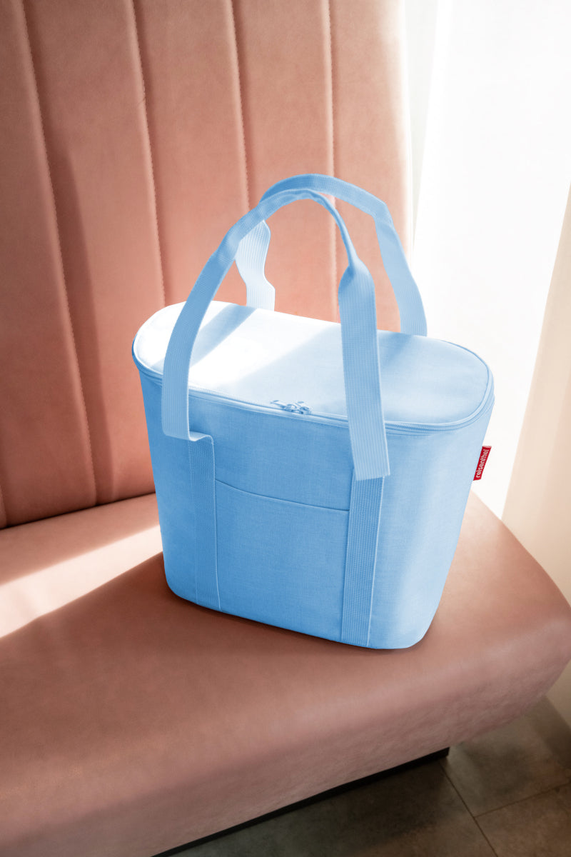 reisenthel thermoshopper twist powder blue Lifestyle 3