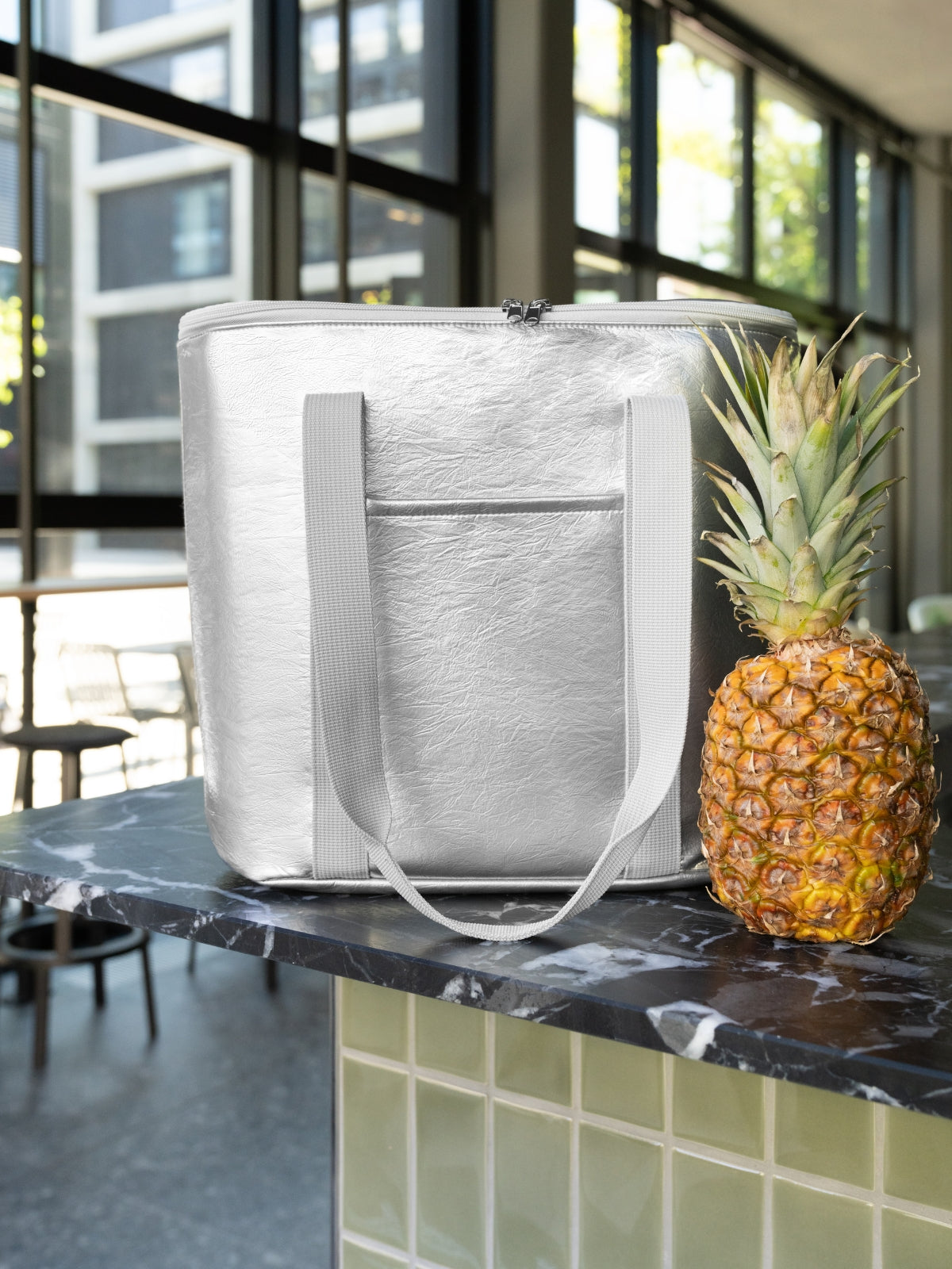 reisenthel thermoshopper silver crackle Lifestyle 3