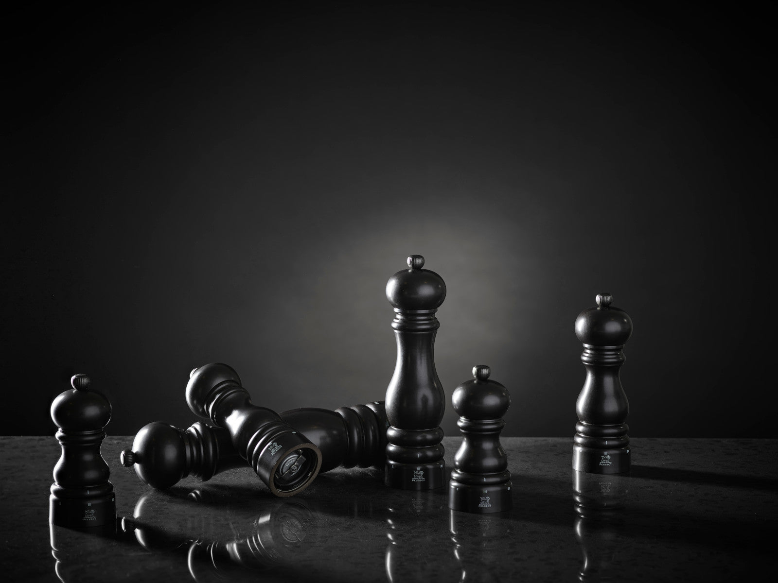 PEUGEOT PARIS Pfeffermühle u'select Holz Satinschwarz 18 cm Lifestyle 6