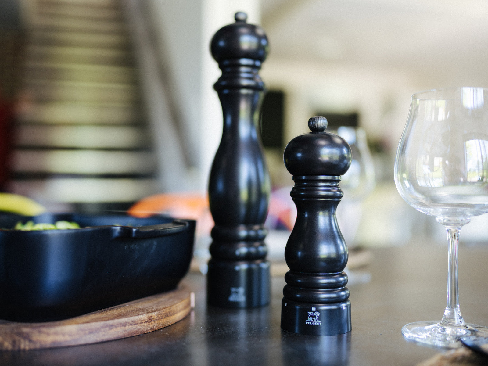 PEUGEOT PARIS Salzmühle u'Select Z satinschwarz 18 cm Lifestyle 4