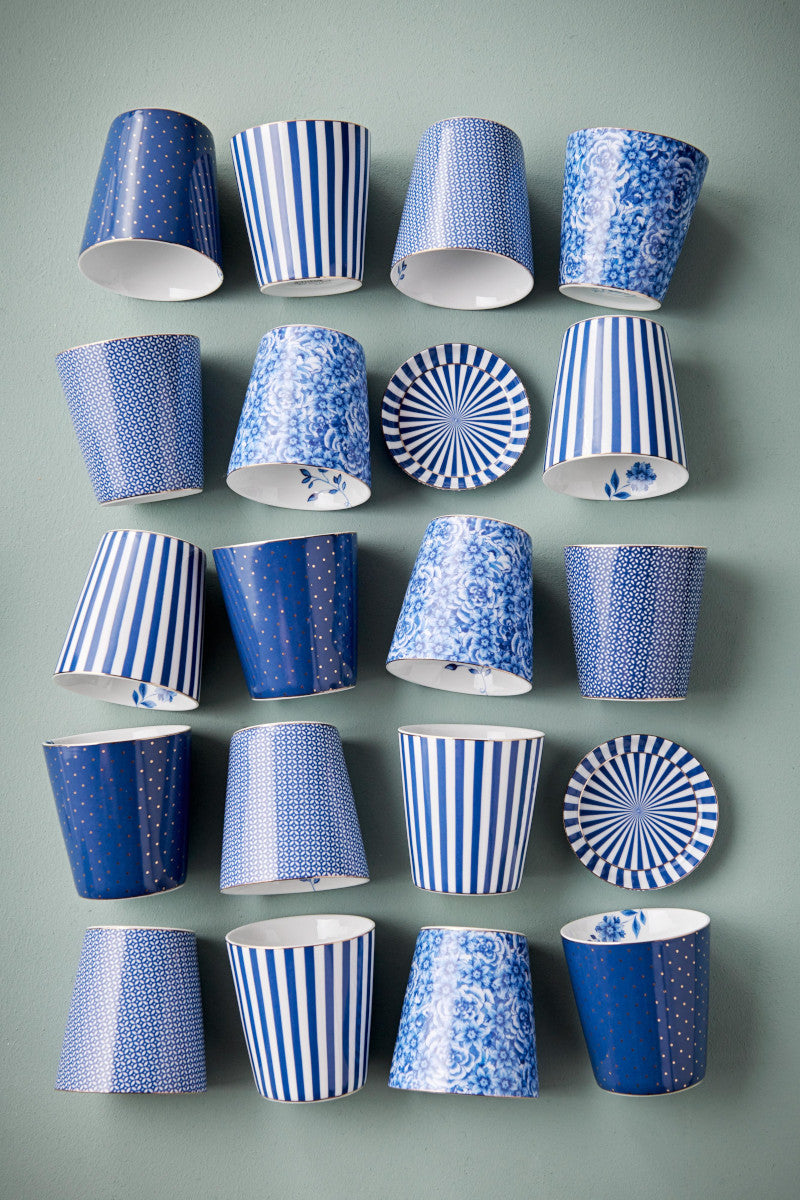 PIP STUDIO Royal Tiles Becher & Teebeutelablage Set blau 230 ml Lifestyle