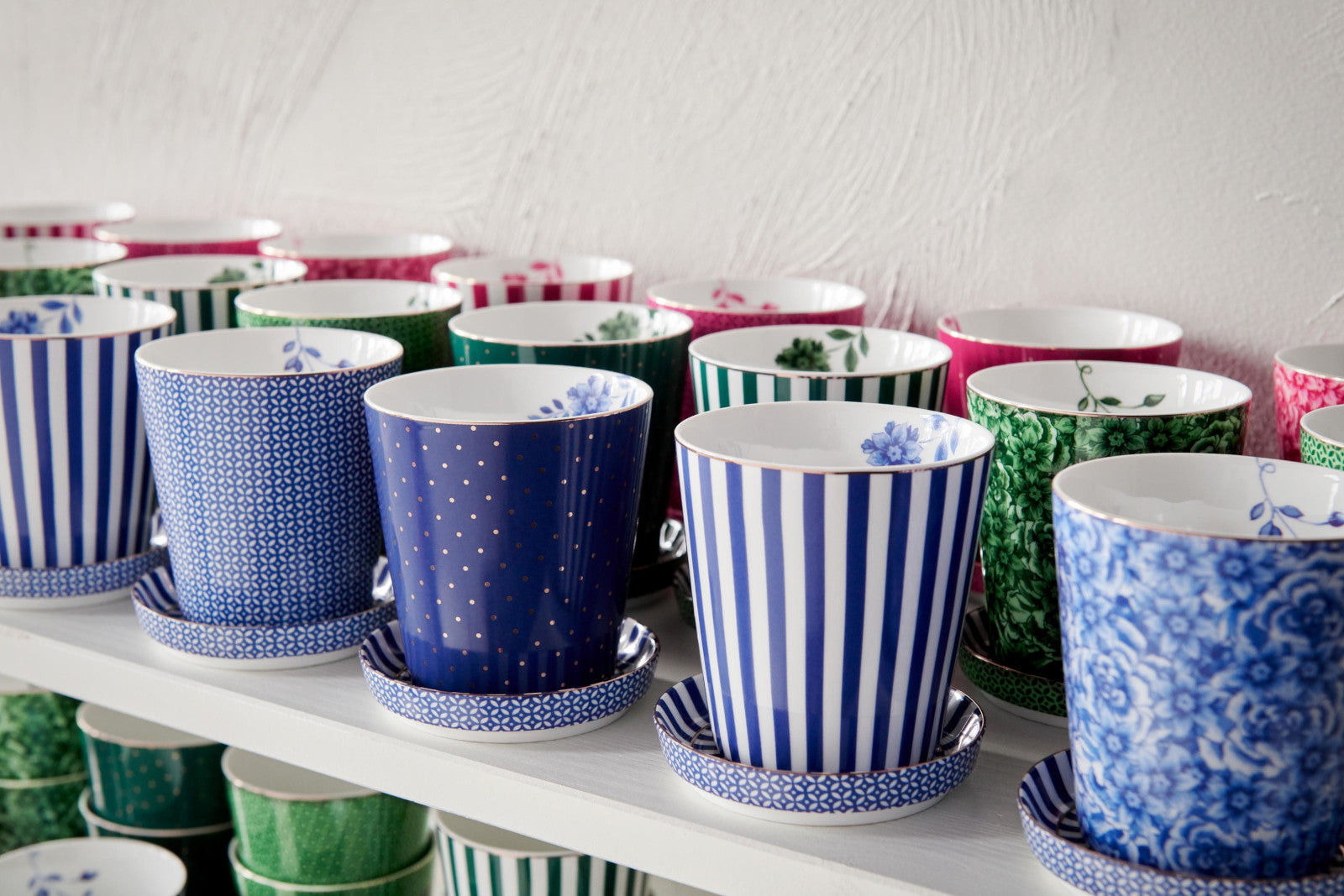 PIP STUDIO Royal Tiles Becher & Teebeutelablage Set blau 230 ml Lifestyle