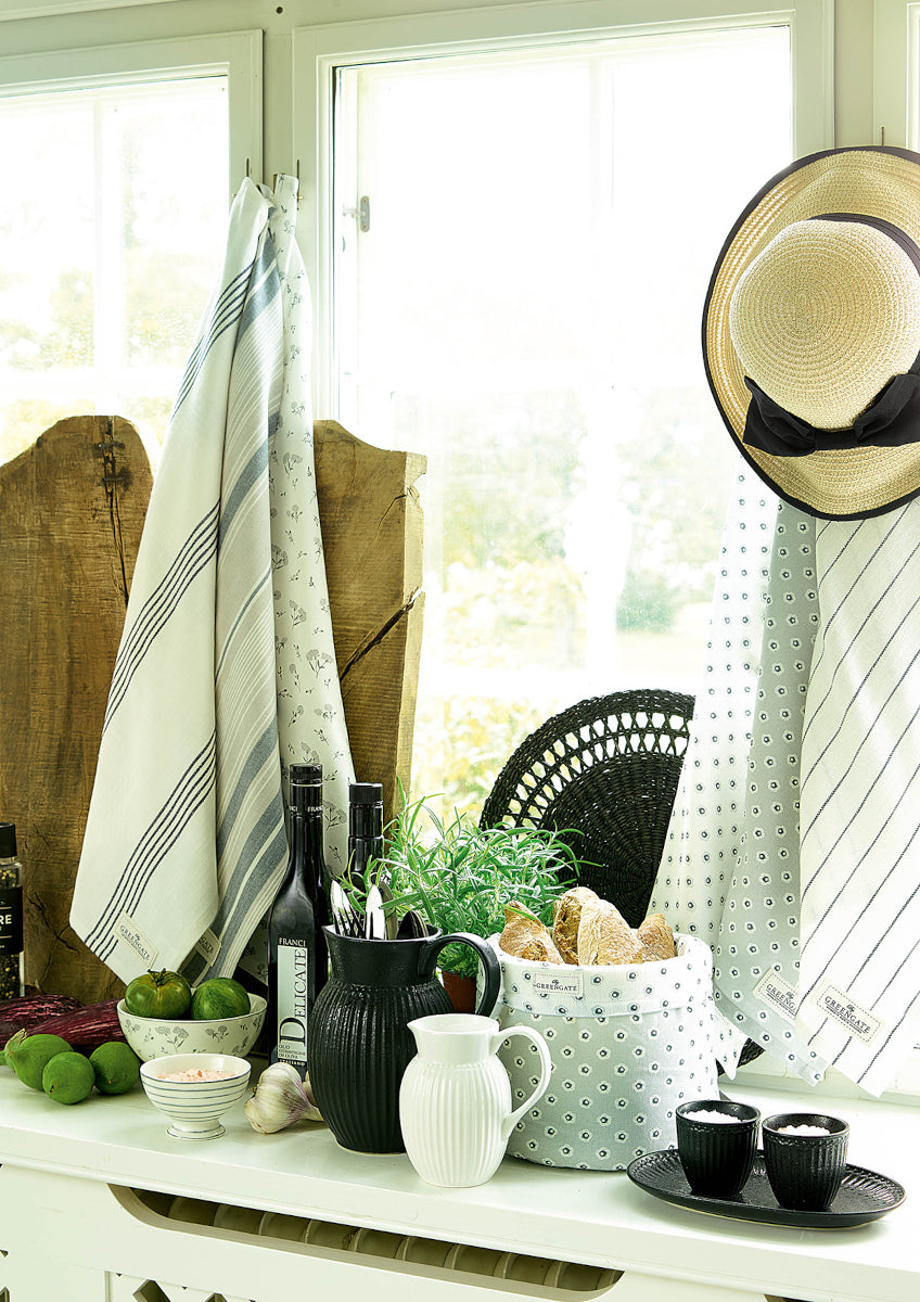 Greengate Gladys Stoffserviette grey 40x40cm Lifestyle 2