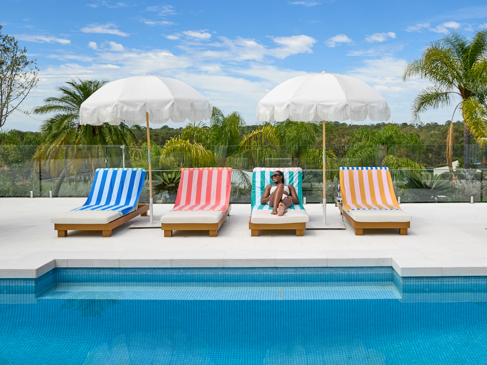 Dock & Bay Beach Towel XL Golden Hour 200x90cm Lifestyle 2