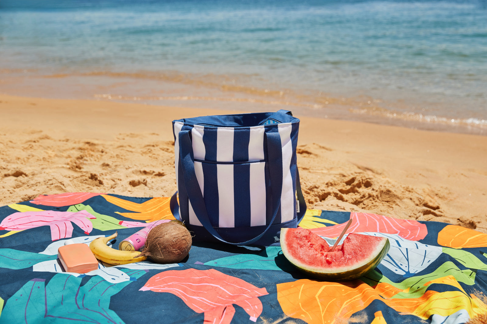 Dock & Bay Picnic Blanket XL Bananarama 240x170cm Lifestyle 4