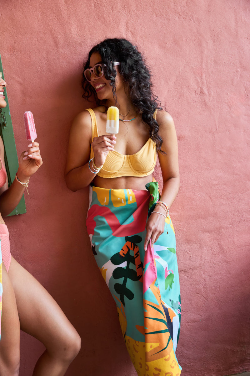 Dock & Bay Beach Towel XL Wild Things 200x90cm Lifestyle 2