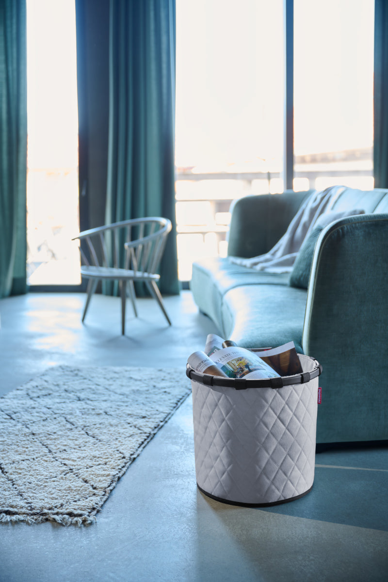 reisenthel homebasket M frame rhombus light grey Lifestyle 2