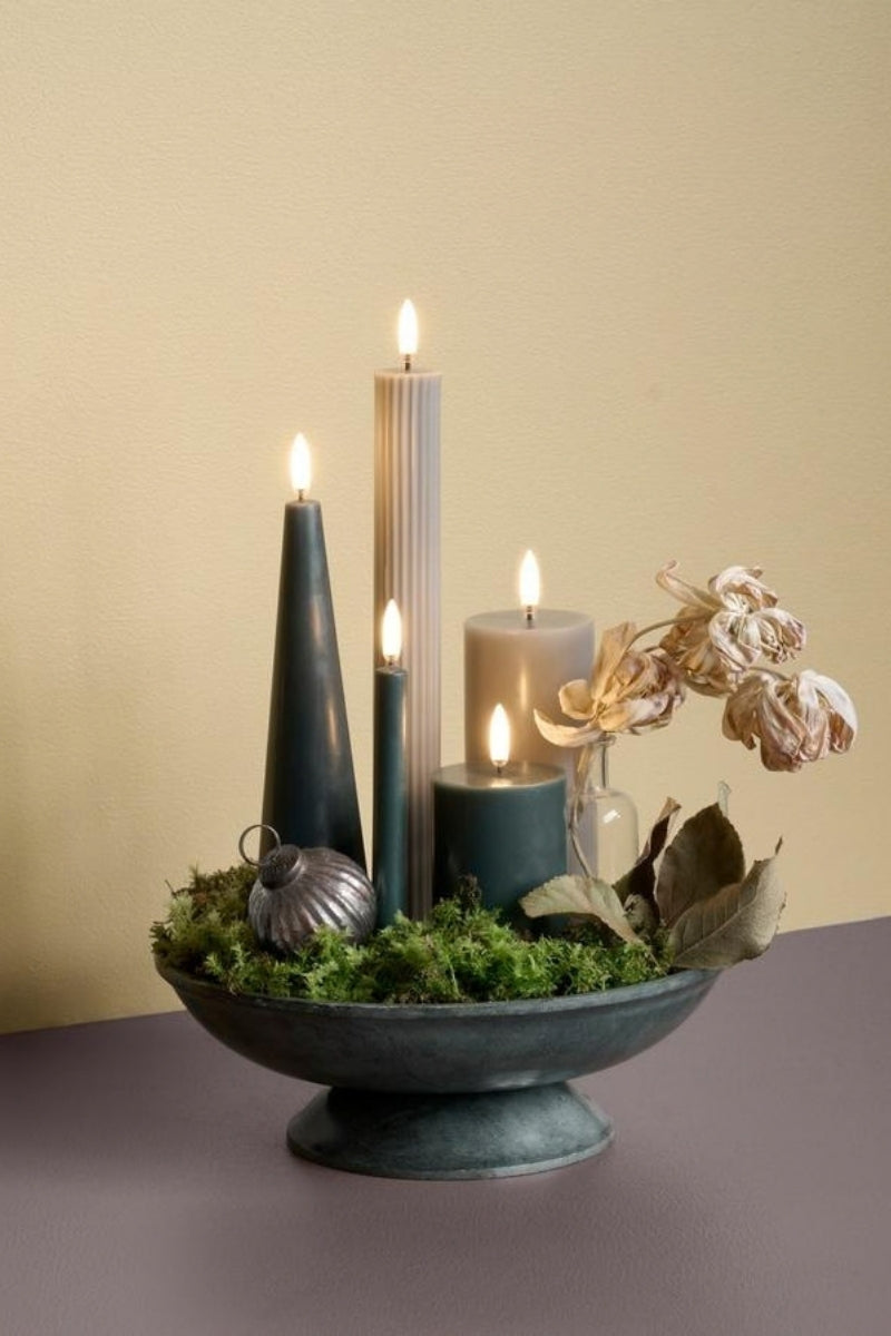 UYUNI LIGHTNING LED-Kerze Smooth pine green 21,5cm - Produktbild 4