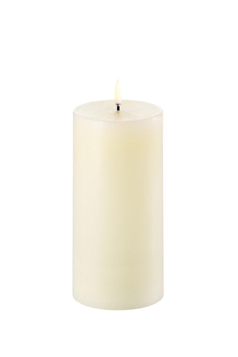 UYUNI LIGHTNING Pillar LED-Kerze Smooth ivory 15cm - Produktbild 1
