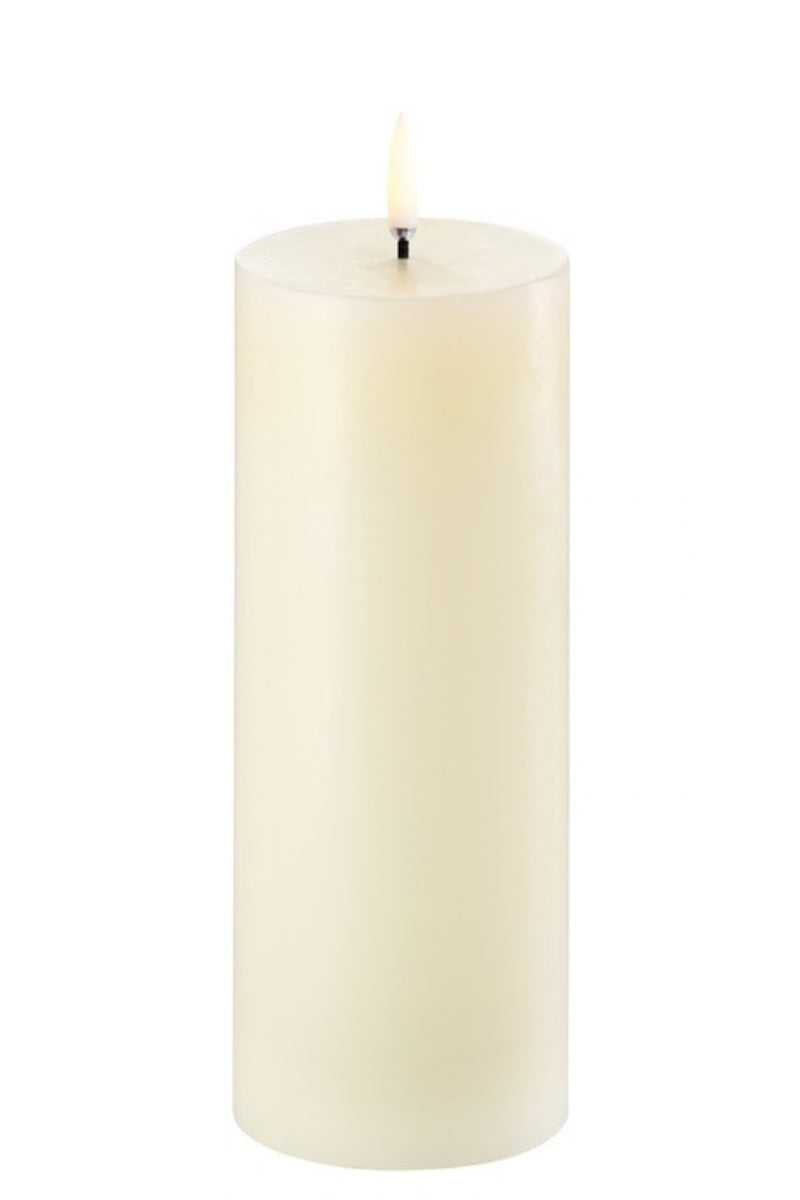 UYUNI LIGHTNING Pillar LED-Kerze Smooth ivory 20cm - Produktbild 1