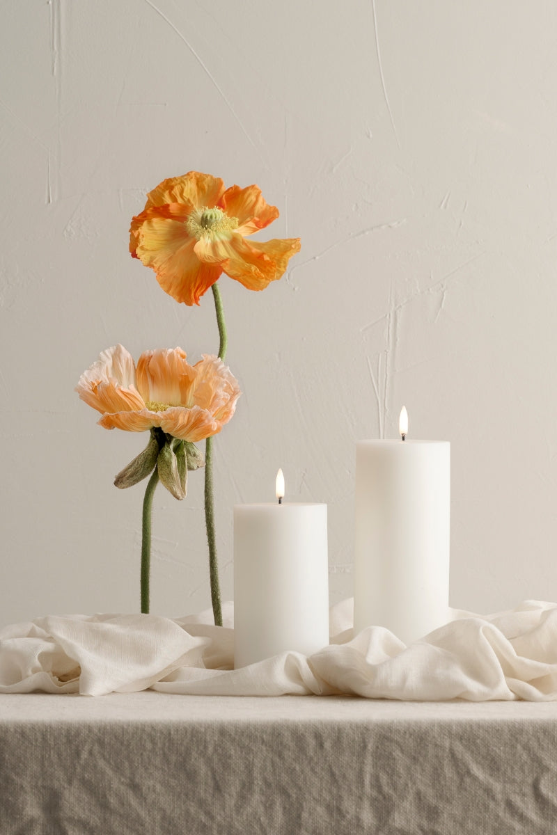 UYUNI LIGHTING Pillar LED-Kerze Smooth nordic white 15cm - Produktbild 5