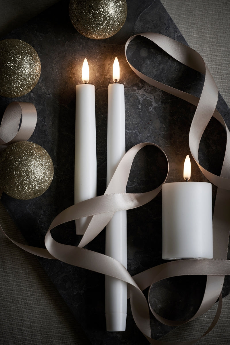 UYUNI LIGHTING Pillar LED-Kerze Smooth nordic white 15cm - Produktbild 9