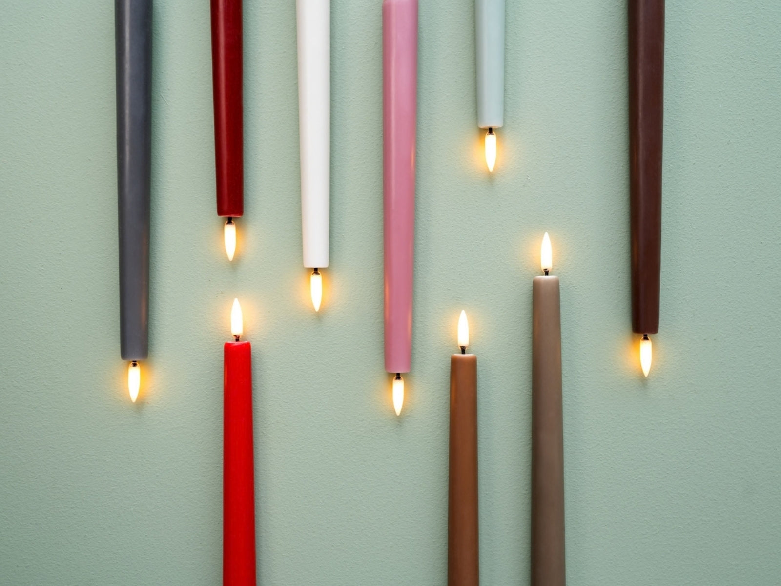 UYUNI LIGHTNING LED-Stabkerze Smooth sage green 2er Set - Produktbild 4
