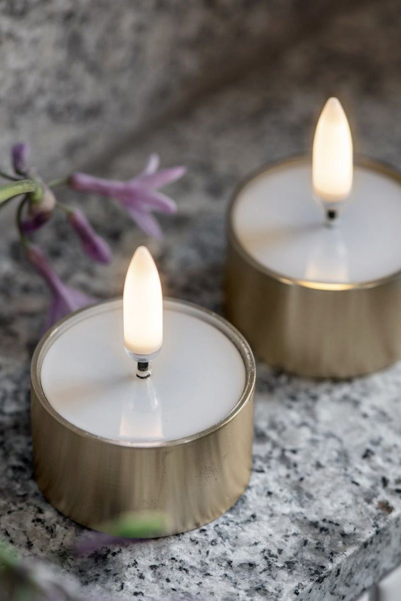 UYUNI LIGHTNING LED-Teelicht metal brass finish 2er Set Ø4,1x2,3cm - Produktbild 3