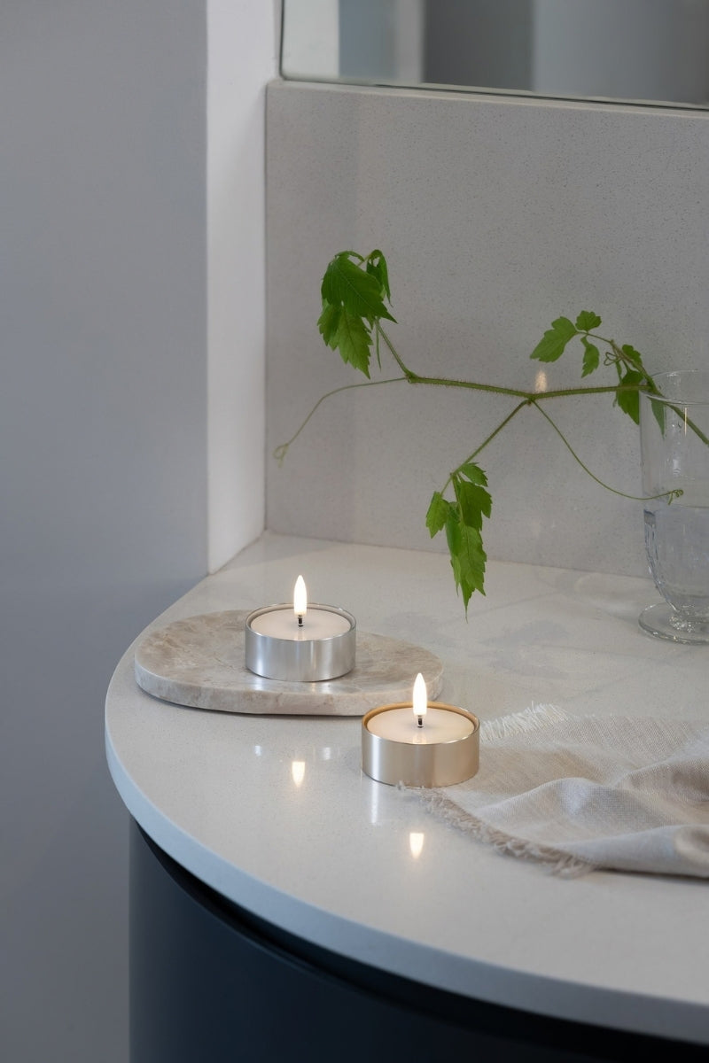 UYUNI LIGHTNING LED-Teelicht metal silver finish 2er Set Ø6,3x2,3cm - Produktbild 5