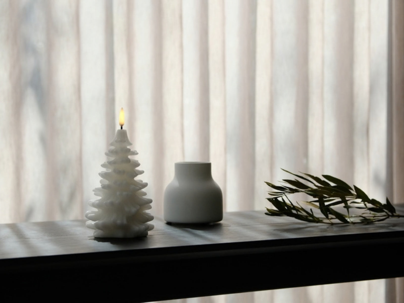 UYUNI LIGHTNING LED-Kerze Christmas tree Smooth nordic white 15cm - Produktbild 5