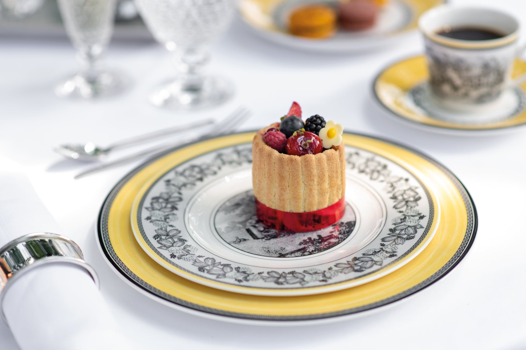 Villeroy & Boch Audun Fleur Frühstücksteller 22 cm Lifestyle 2