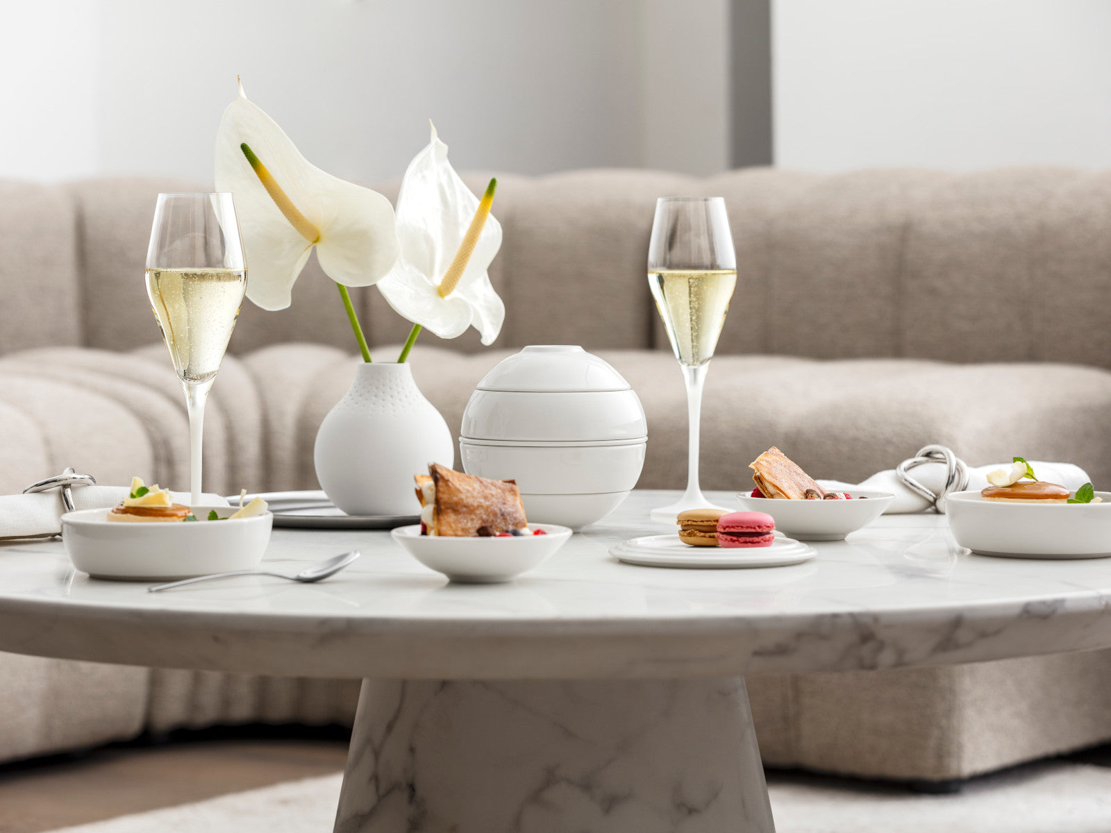 Villeroy & Boch Iconic La petite Boule white Ø14cm Lifestyle2