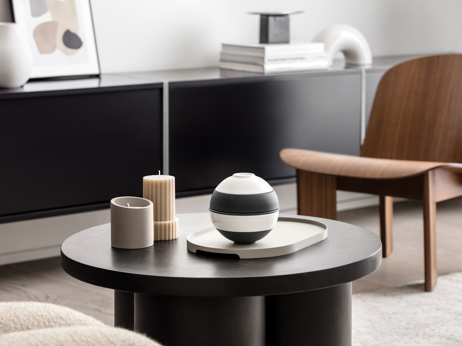 4003686440203 Villeroy & Boch Iconic La petite Boule black & white Ø14cm Lifestyle 2