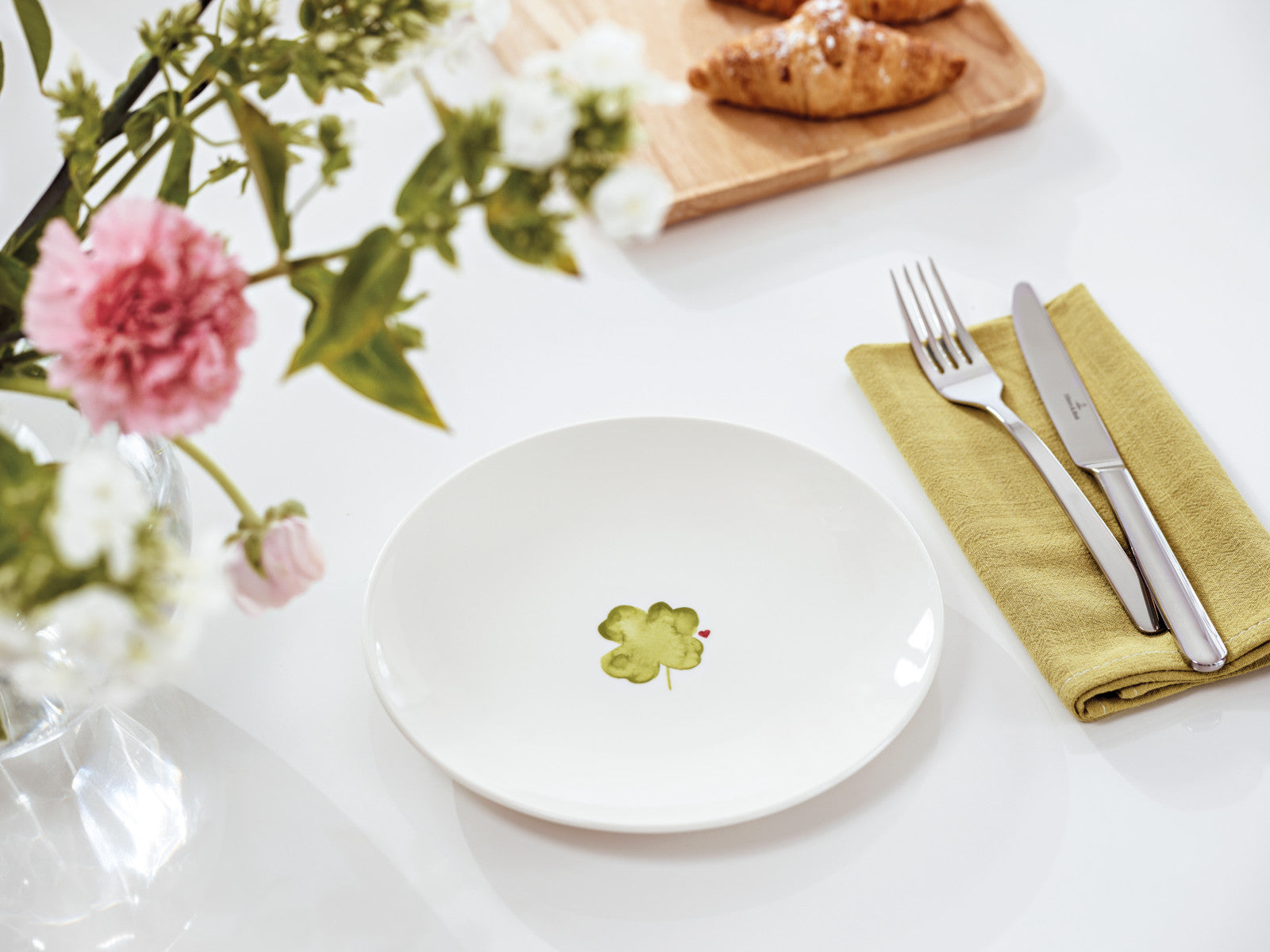 Villeroy & Boch With Love Frühstücksteller Good Luck 21cm Lifestyle 1