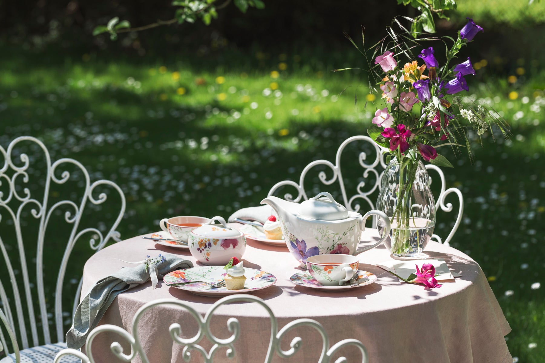 Villeroy & Boch Mariefleur Basic Teekanne für 6 Personen 1 l Lifestyle 3