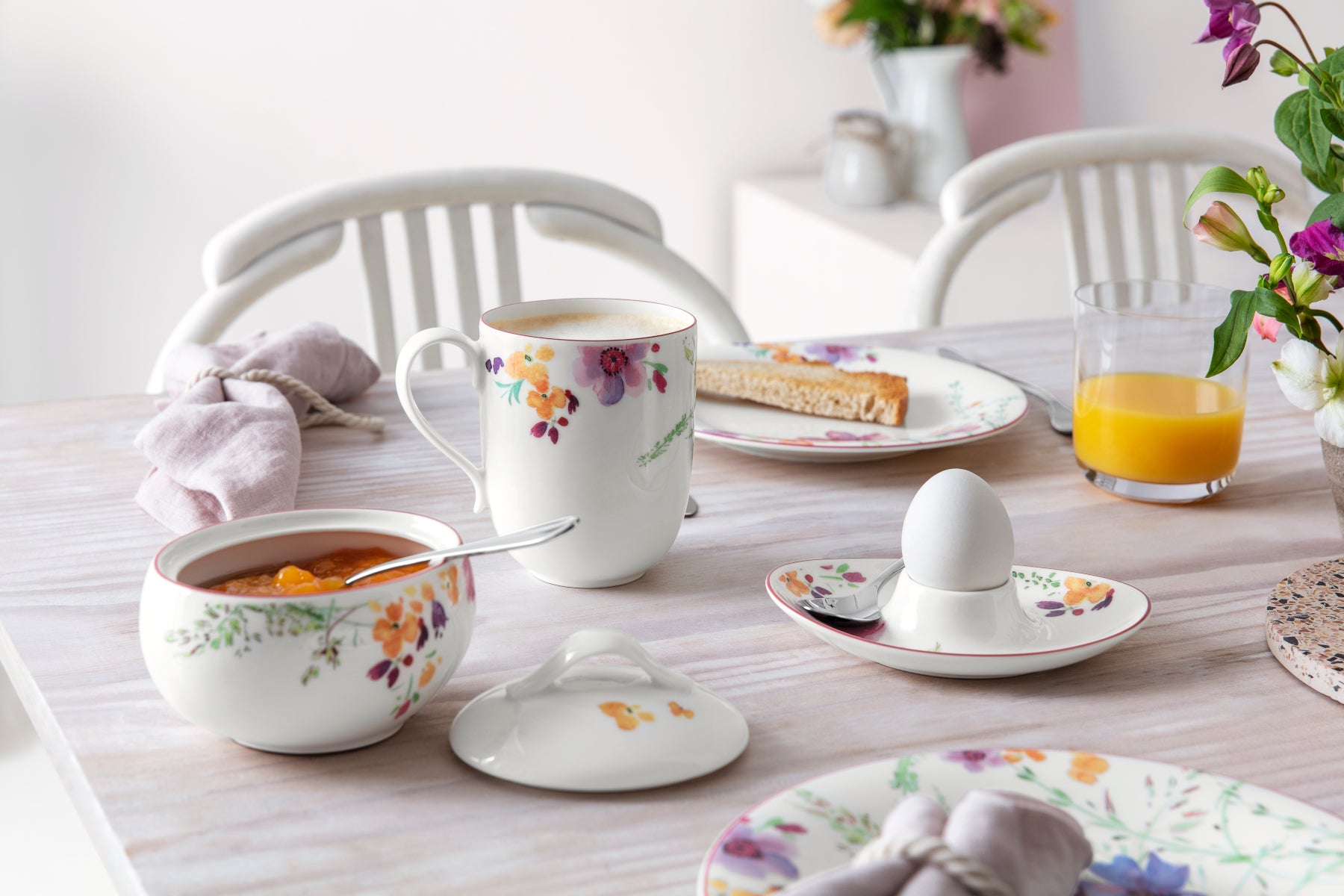 Villeroy & Boch Mariefleur Basic Eierbecher Lifestyle 2