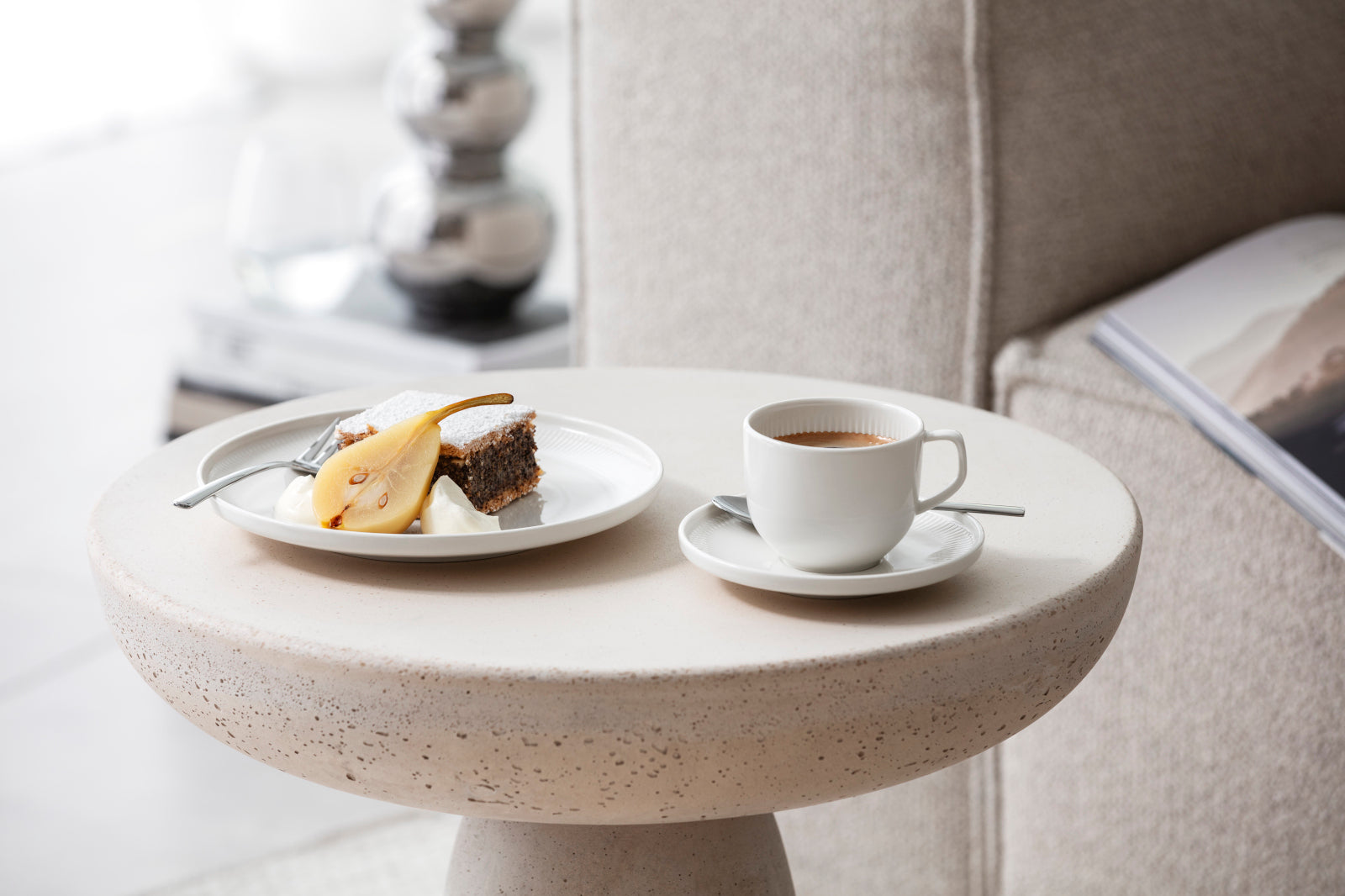 Villeroy & Boch Afina Kaffeetasse mit Untertasse weiß 2tlg Lifestyle2