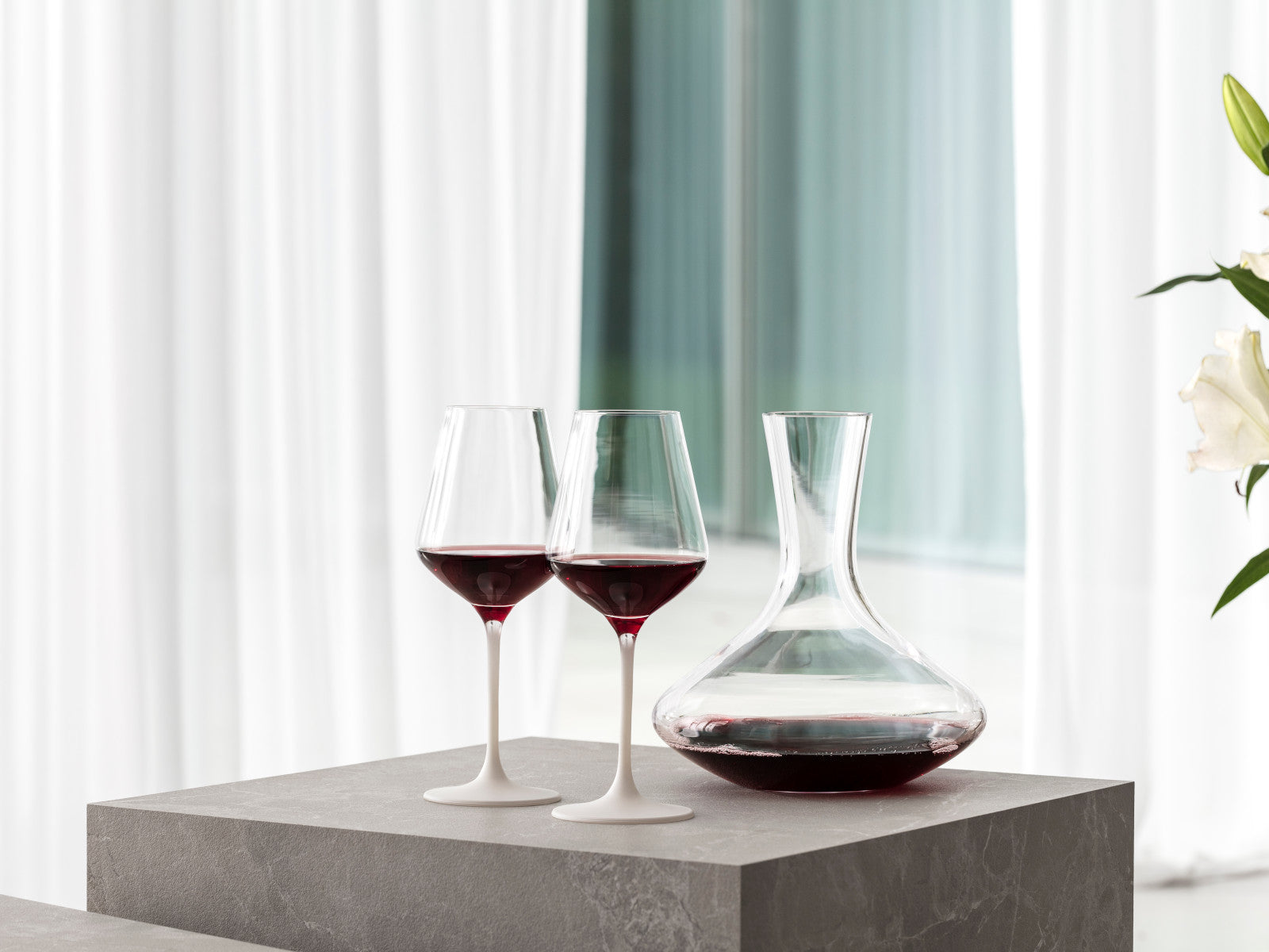 Villeroy & Boch Manufacture Rock blanc Rotweinglas Set 4tlg Lifestyle 2