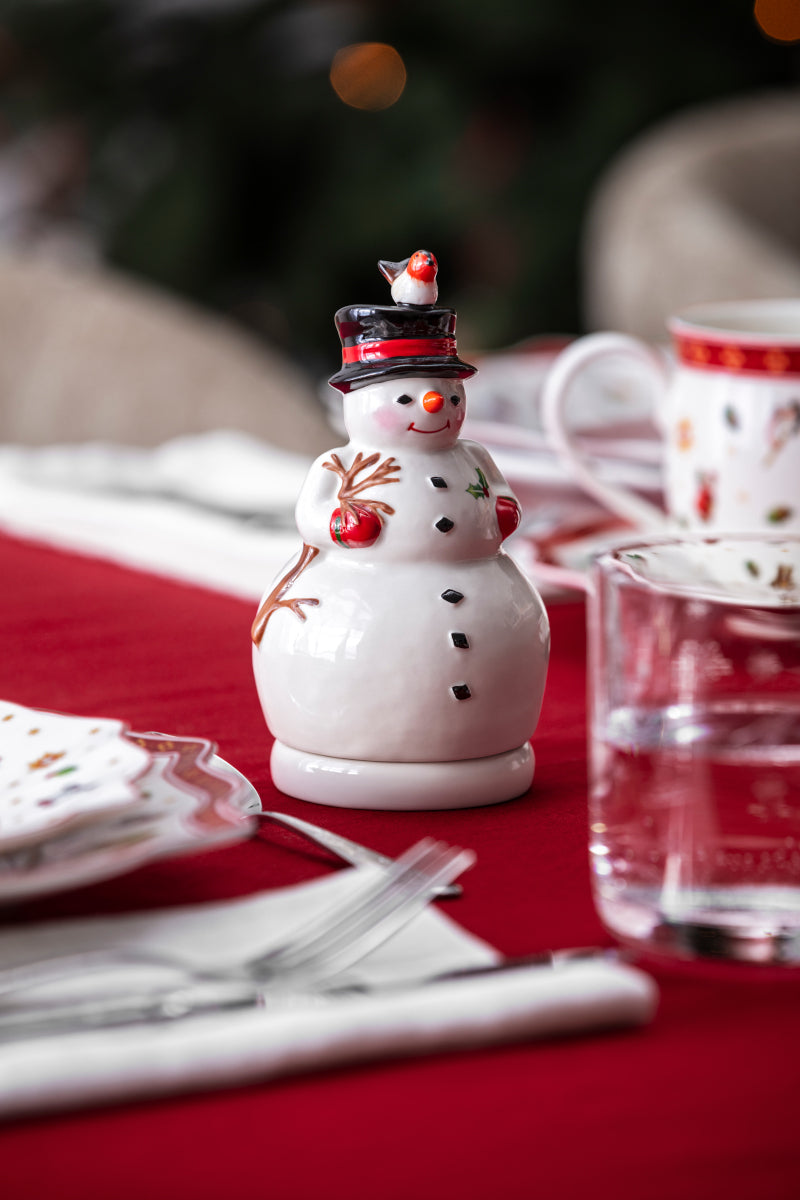 Villeroy & Boch Nostalgic Melody Schneemann drehend Lifestyle 1