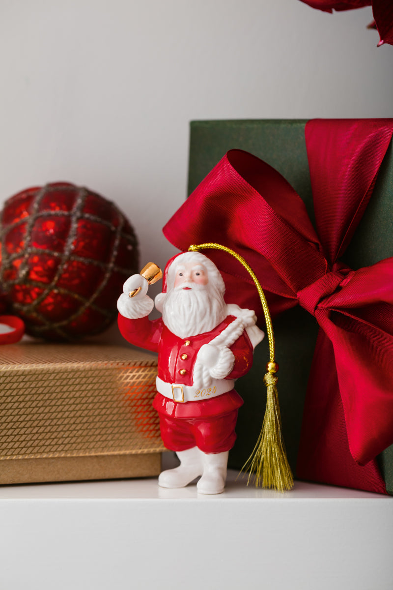 Villeroy & Boch Christmas Classics Ornament Santa 10,5cm Lifestyle3