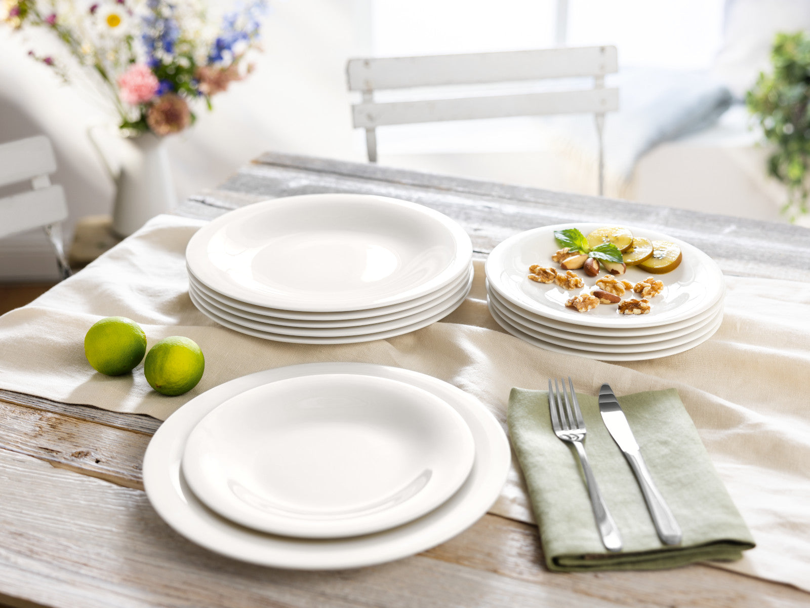 vivo V & B Group Essential White Teller Set 12tlg Lifestyle 1