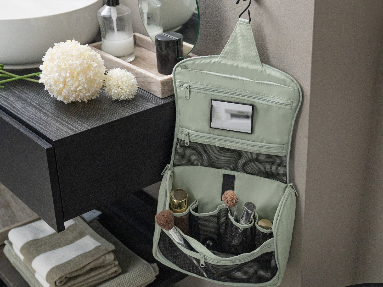 reisenthel toiletbag XL puffer iced matcha - Produktbild 4
