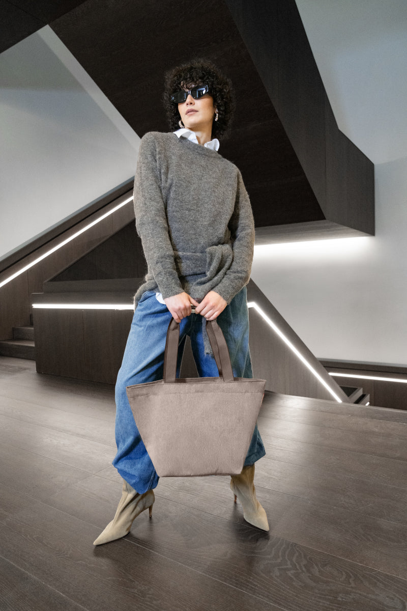 reisenthel shopper M herringbone mokka Lifestyle 2